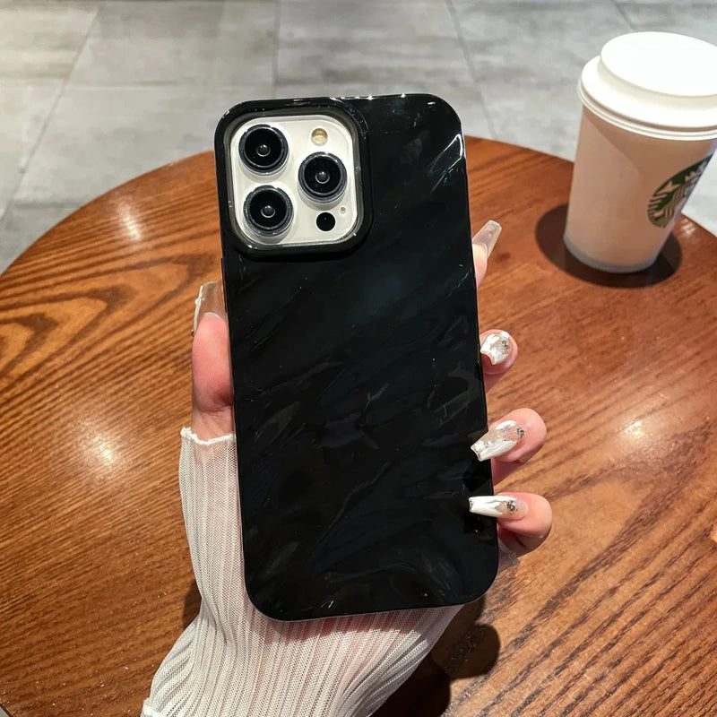 Luxury 3D Wavy Pattern Case