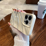 Luxury 3D Wavy Pattern Case